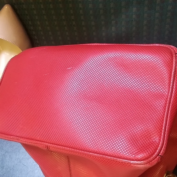 SOLD. 💕Bottega Veneta Red Leather Intrecciato Hobo Bag - Picture 12 of 15